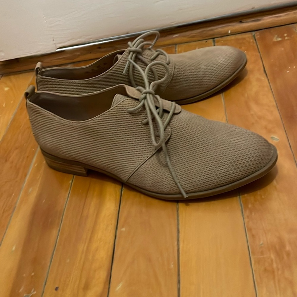 Franco Sarto camel oxfords 7.5